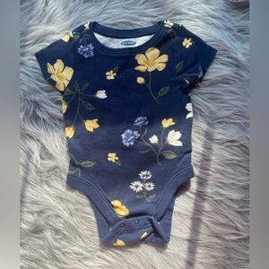 ☀️Old Navy Navy Blue Baby Onsie with Yellow Floral Design